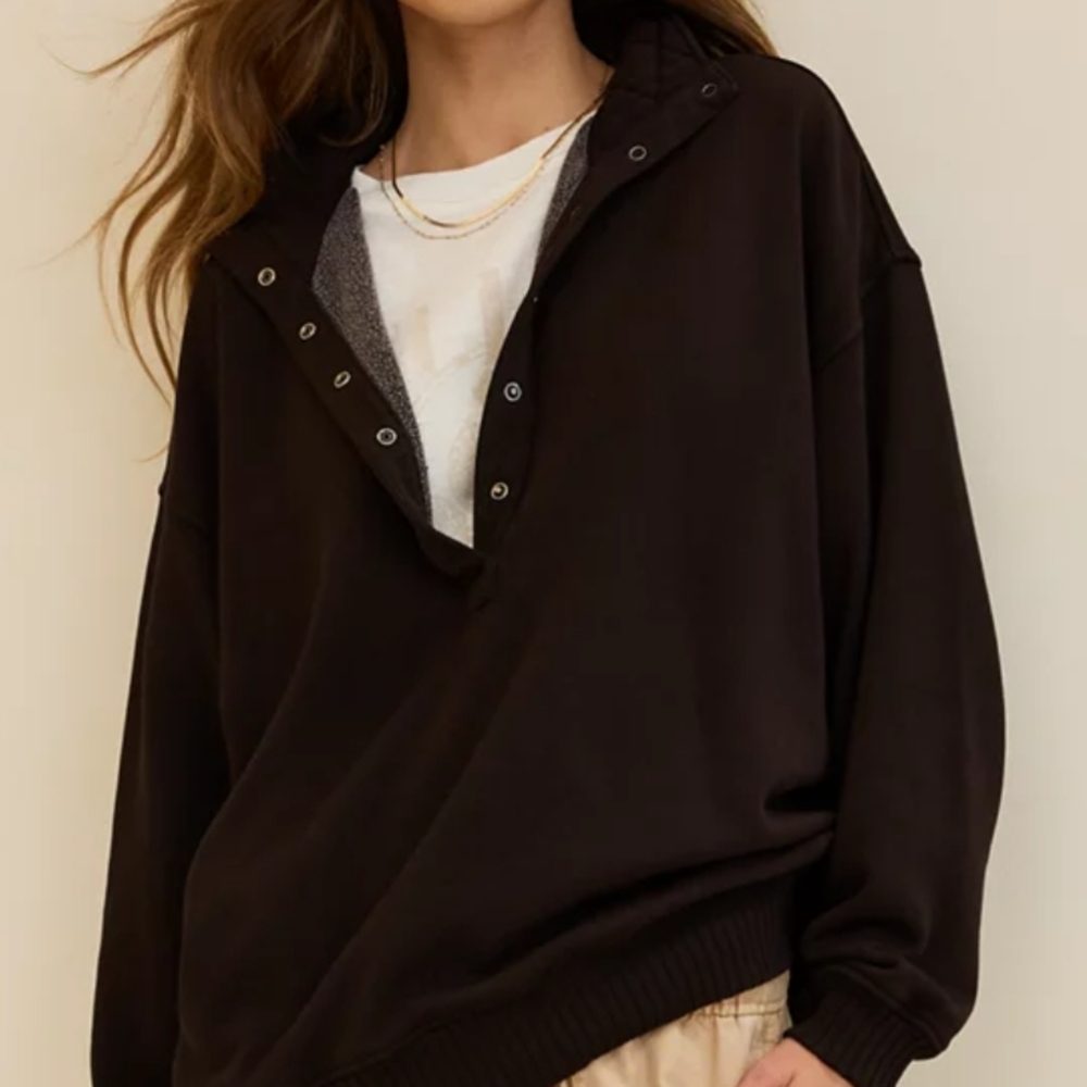 aerie Black V-Neck Snap Pullover Sweater